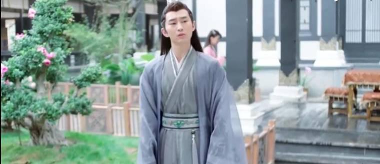 小女霓裳第13集分集剧情介绍