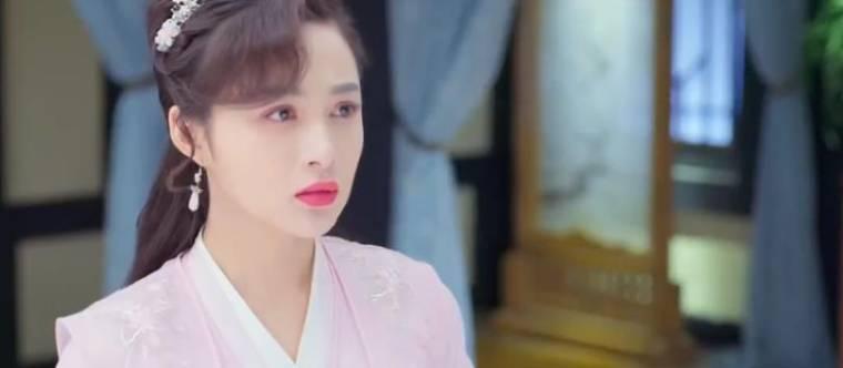 小女霓裳第15集分集剧情介绍